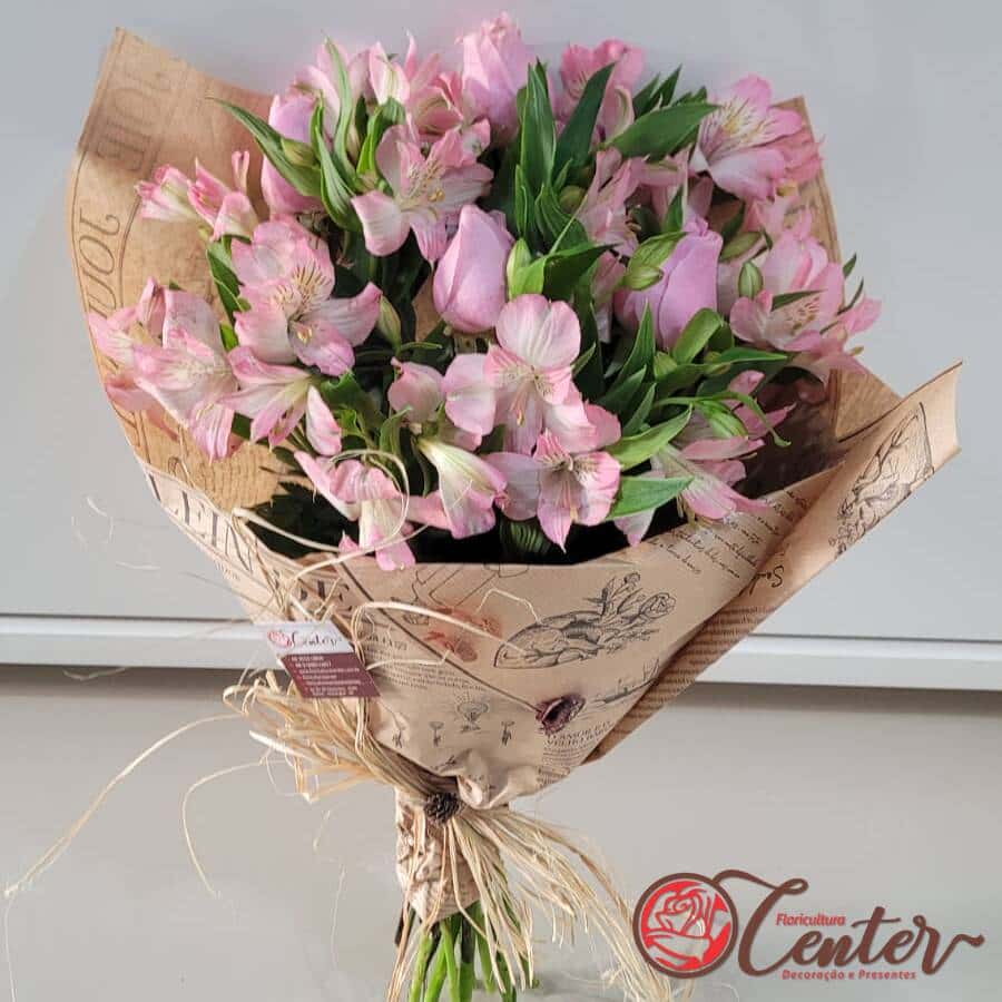 Buquê de Astromelias e Rosas